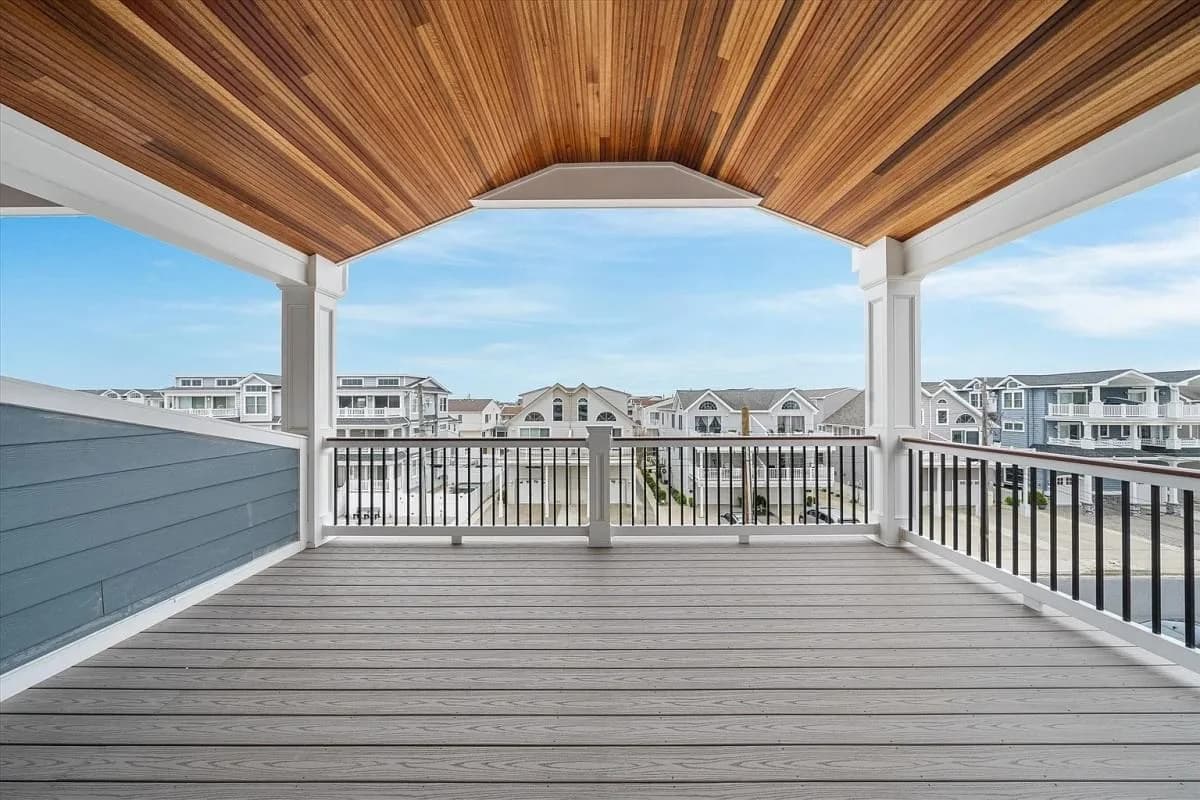 8815 Landis Ave, Sea Isle City, NJ